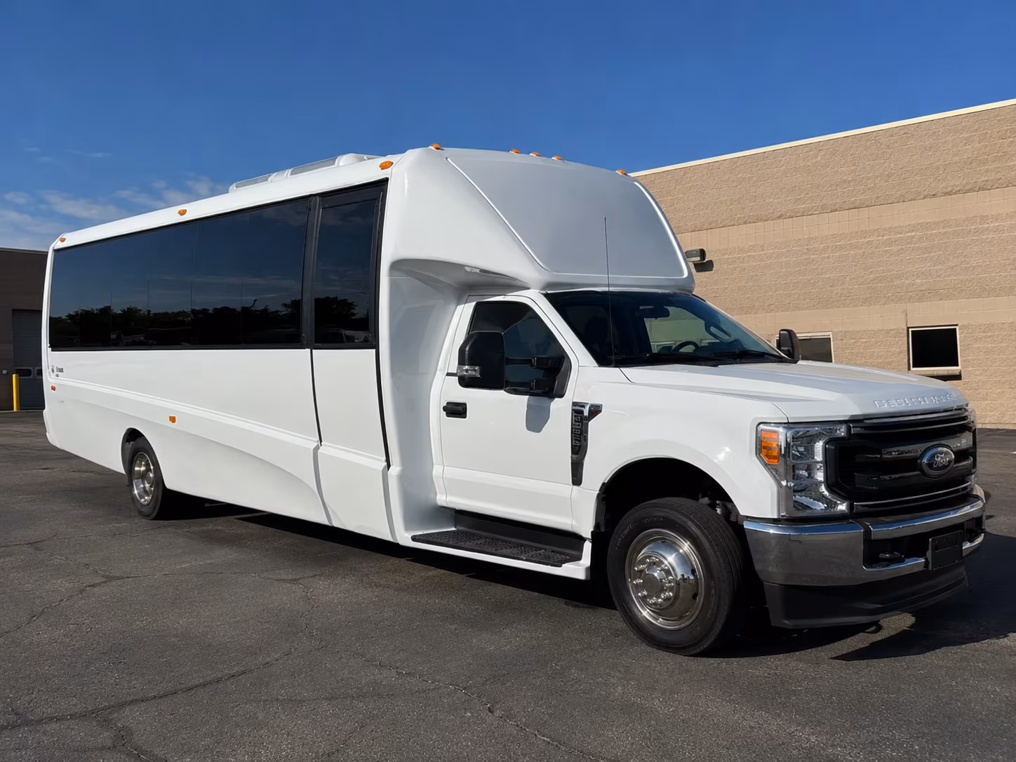 edison bus rentals