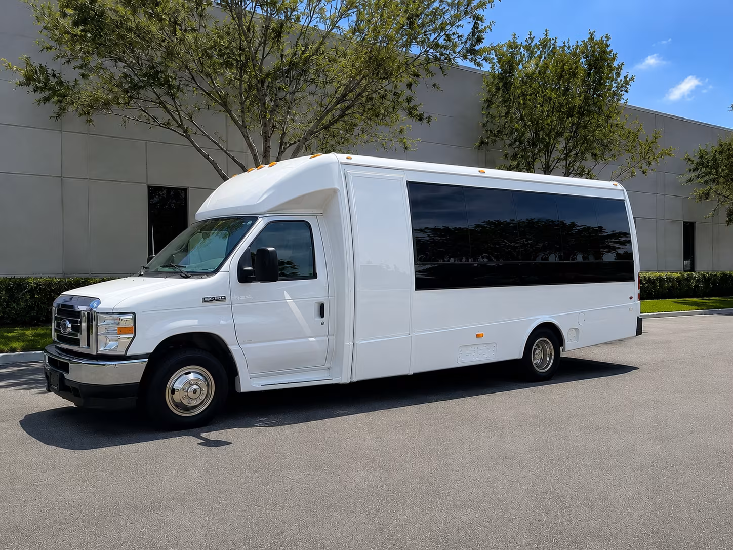 how the type of bus you choose changes the price in middletown new jersey