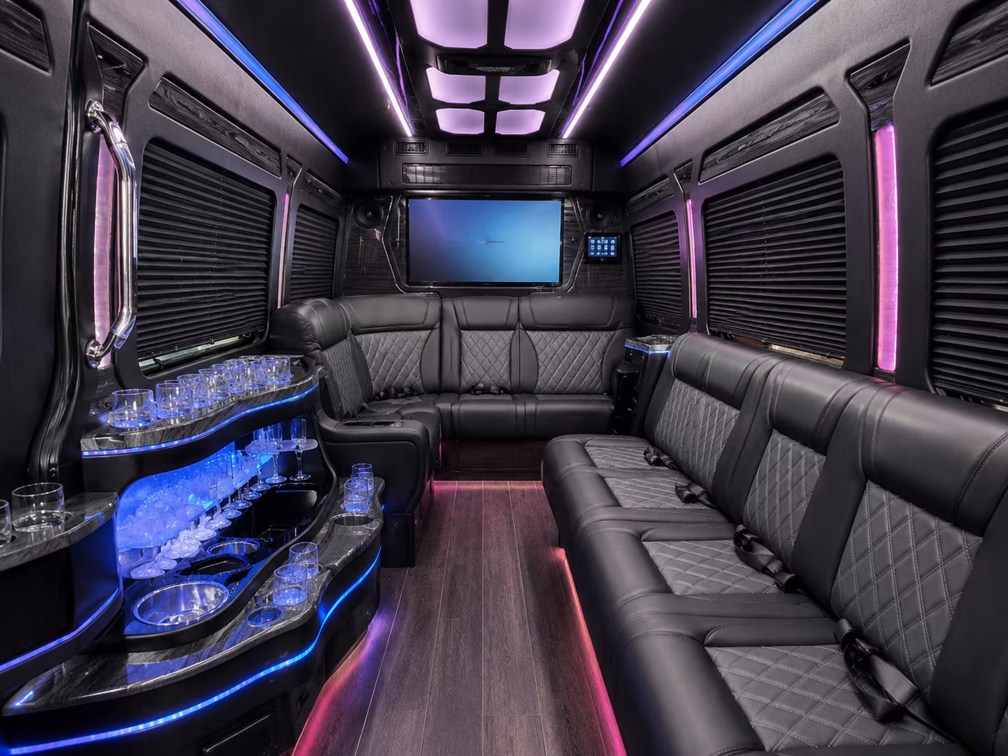 let middletowncharterbuscompany com handle long distance travel to hershey niagara falls and beyond
