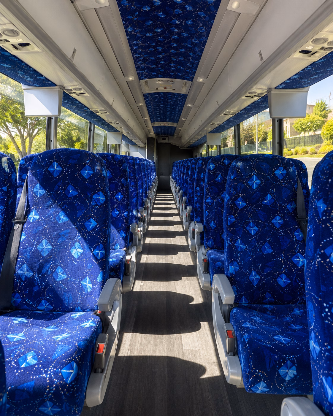 philadelphia keep your wine tour group together with a philadelphia charter bus