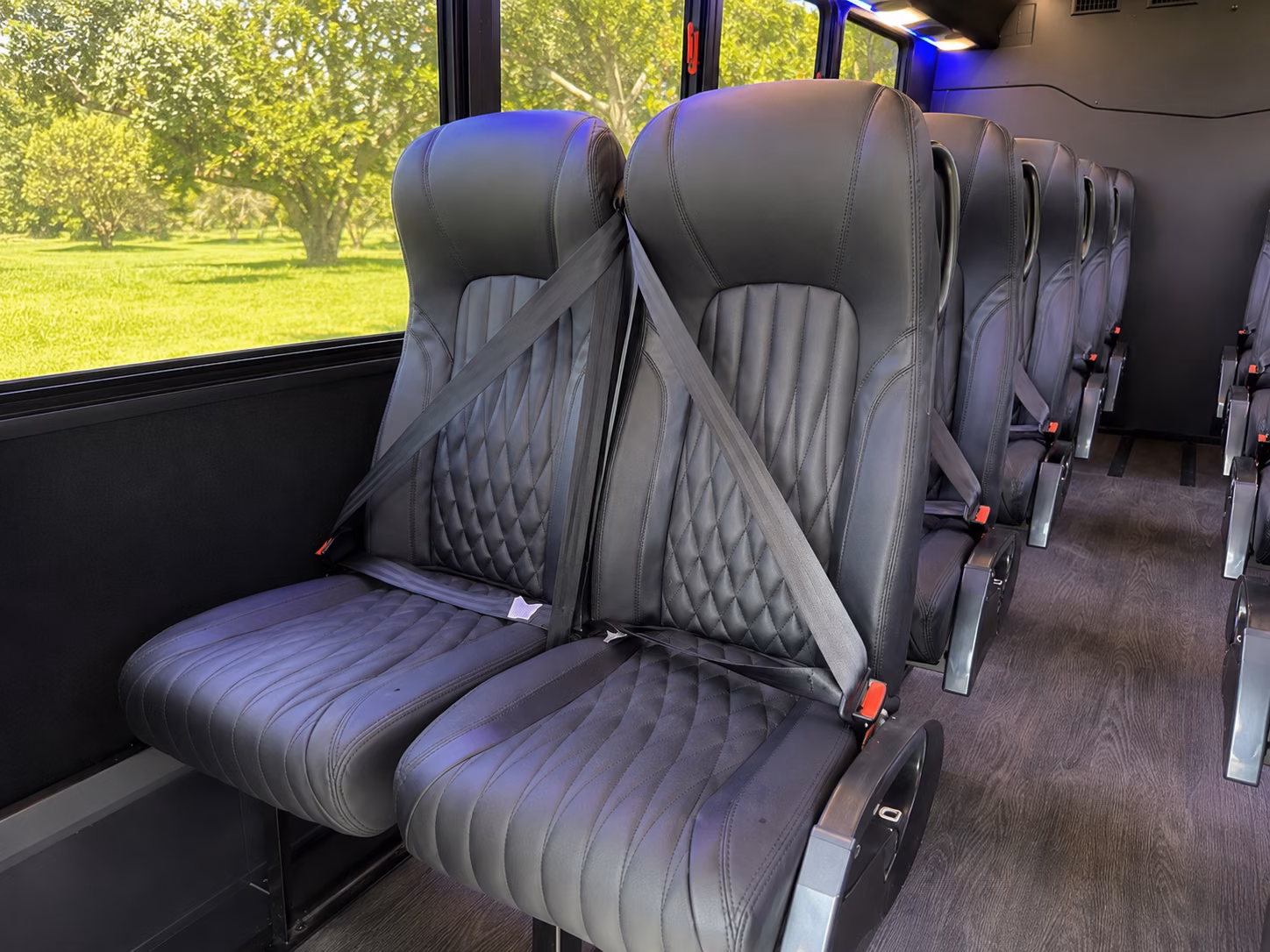 trenton airport shuttles for your travel needs